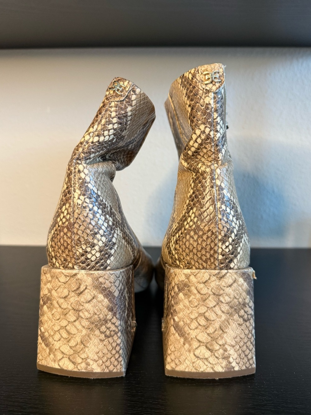 Sam Edelman Daruby Snake Print Ankle Booties Block Heel Size 7.5 - Picture 3 of 5